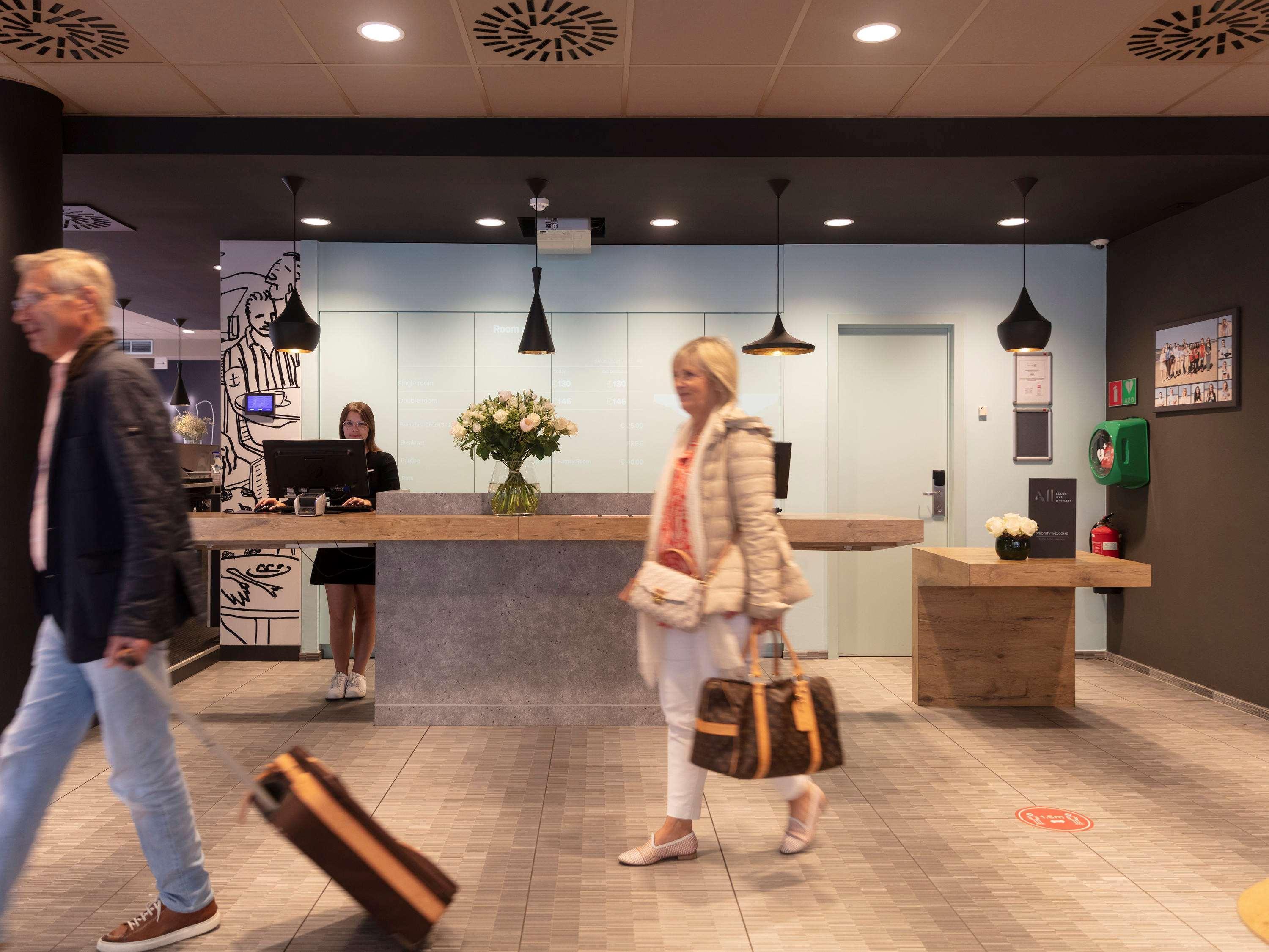 Hotel Ibis De Panne Esterno foto