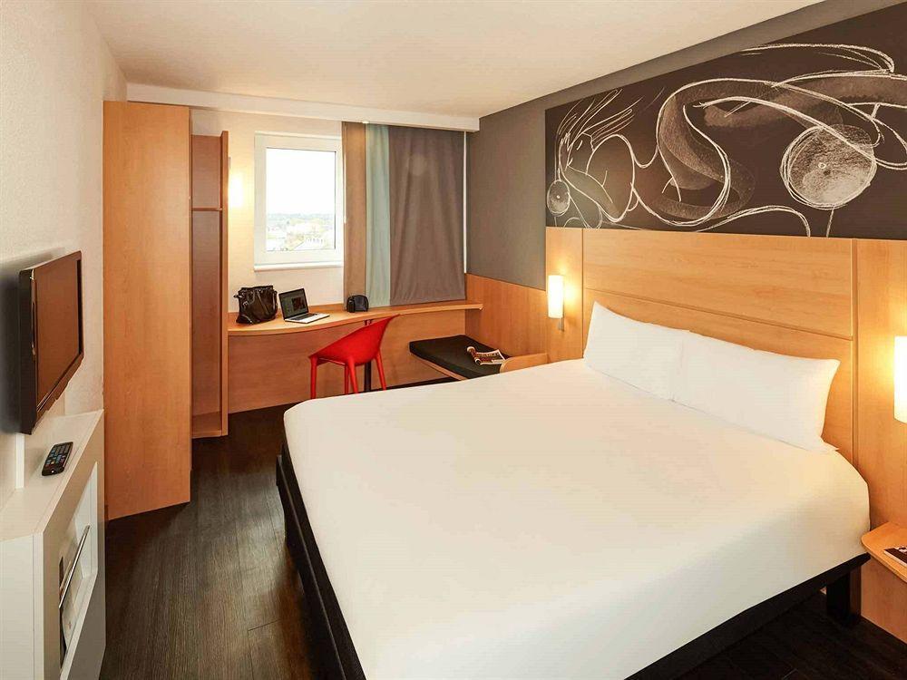 Hotel Ibis De Panne Esterno foto